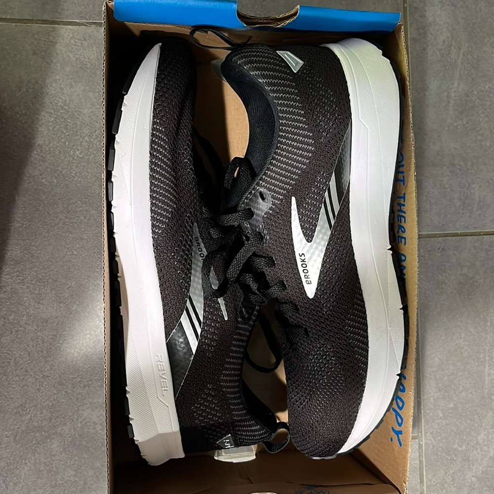 Still available: BRAND NEW Brooks Revel Sneakers